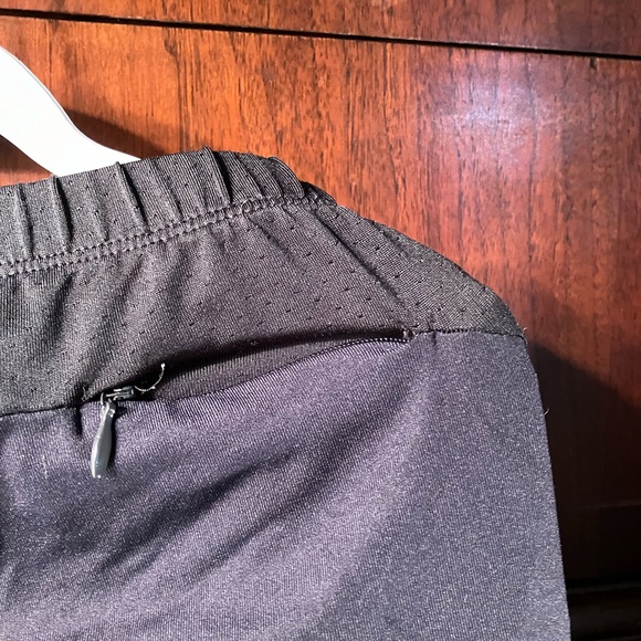 Under armour size small women’s running capri pants - Picture 7 of 10